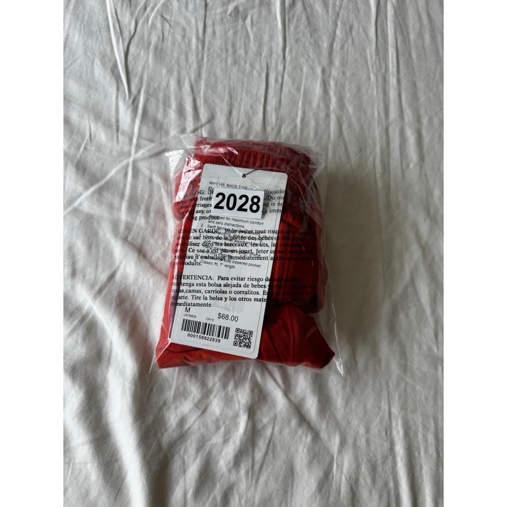 New Lululemon Medium Pace Breaker Short 7